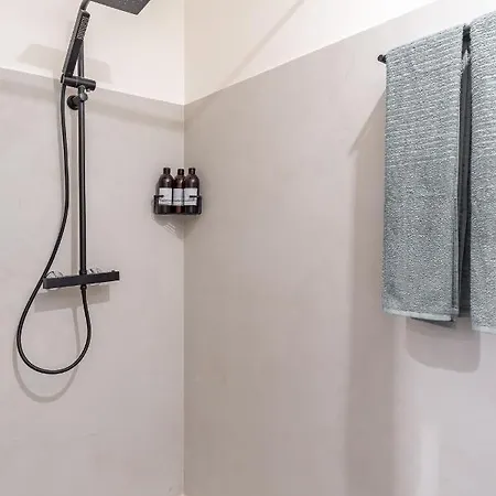 Romantic - Private Entrance! Апартаменти *