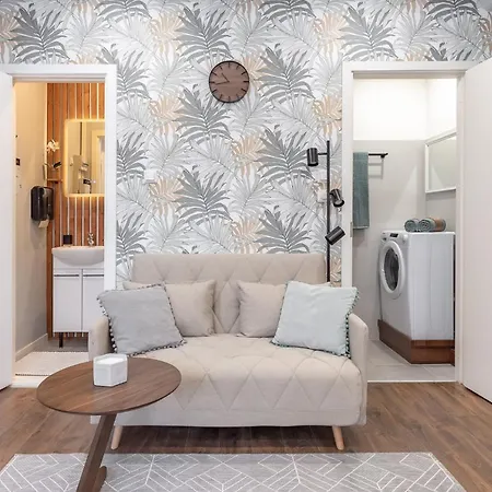 Апартаменти Romantic - Private Entrance! Пярну