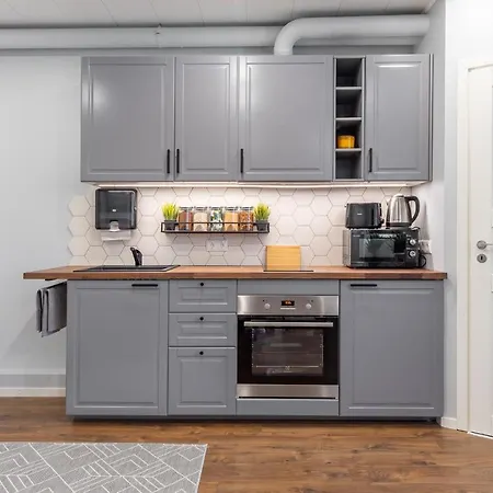 Апартаменти Romantic - Private Entrance!