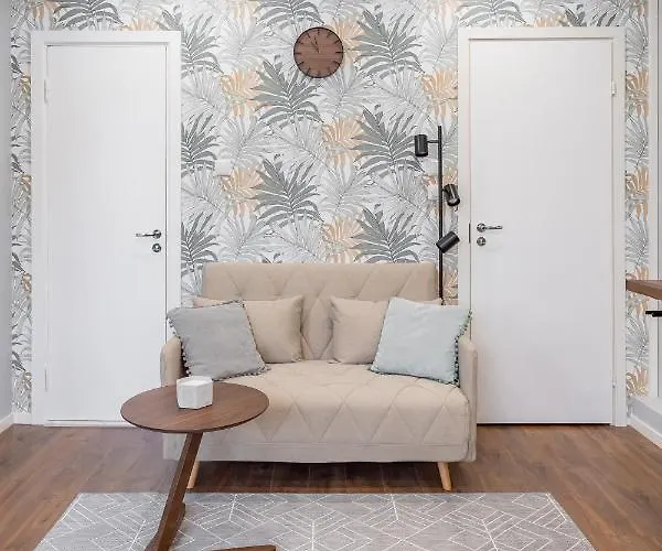 Apartament Romantic - Private Entrance! Parnawa